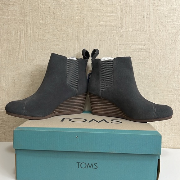 WOMEN’S TOMS KAYLEY BOOTIES IN PAVEMENT GREY SIDE. BRAND NEW IN BOX! SIZE 7.5 - Picture 7 of 9